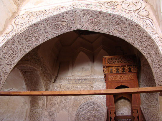 شبستان تابستاني مسجد جامع نائين