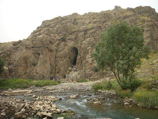 سراب و غار گاماسیاب نهاوند